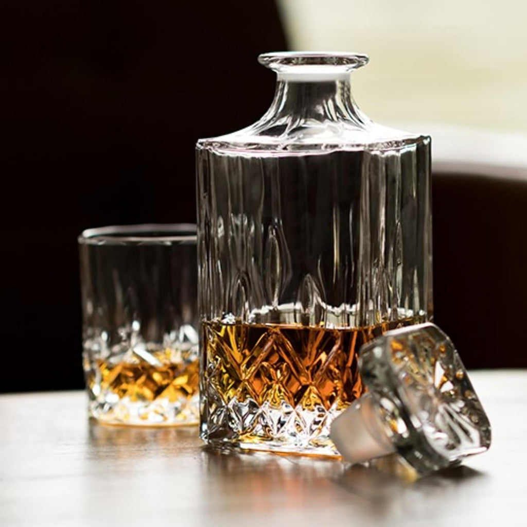 Admiral Whiskey Decanter with Stopper, Elegant Liquor Decanter for Bourbon, Scotch, Spirits, Wedding Gifts, Man Cave