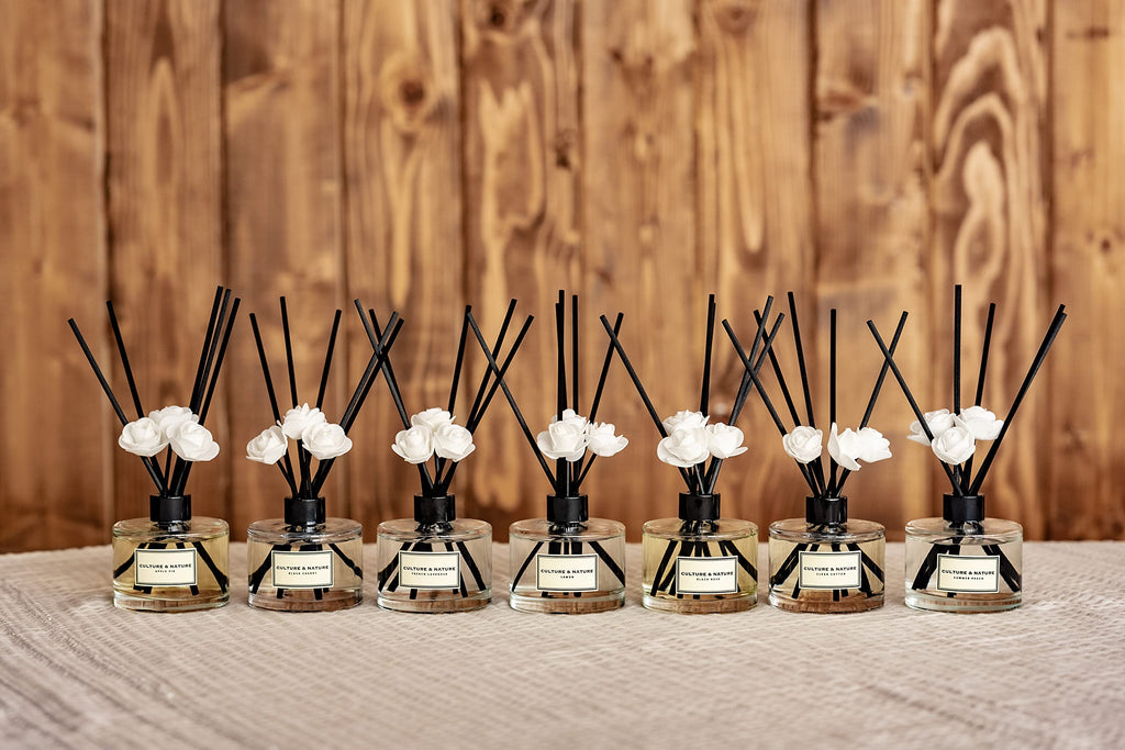 Reed Diffuser Set 6.7oz (200ml) Lily of the Valley Scented Diffuser with Sticks Home Fragrance Reed Diffuser Shelf