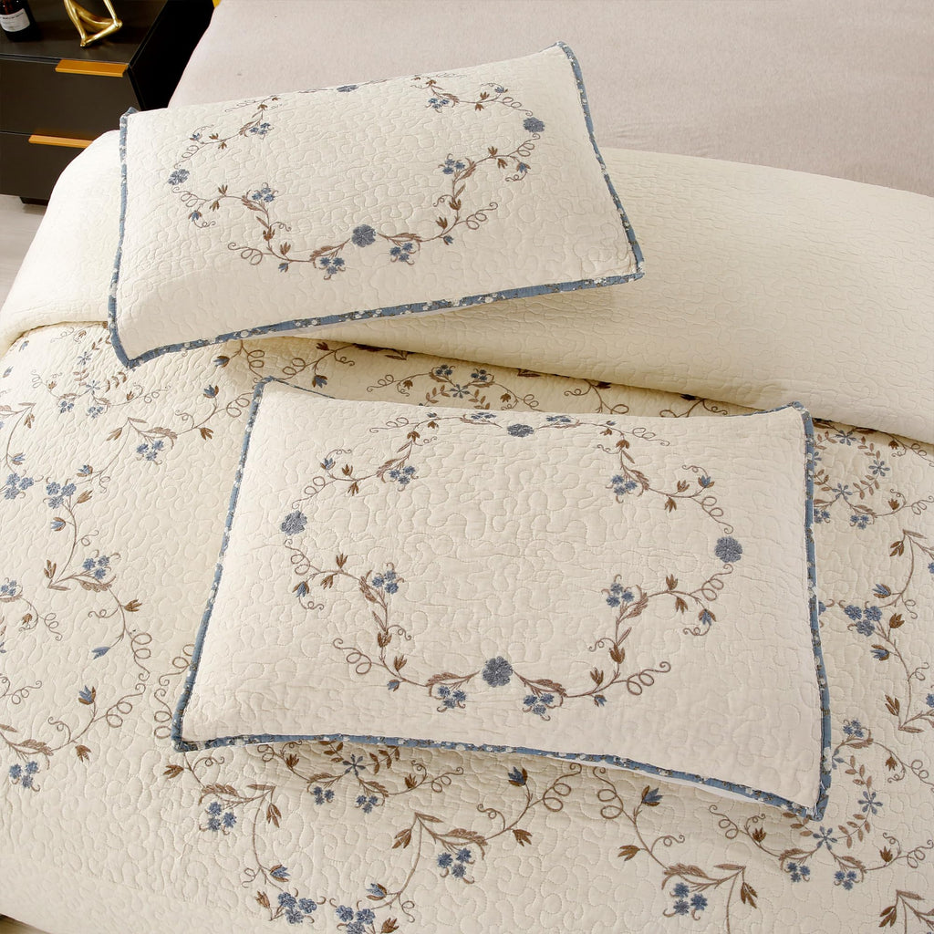 Quilt Set Blue Floral 3D Embroidery Pattern 3 PCS 100% Cotton Reversible Quilted Embroidered Decorative Bedspreads