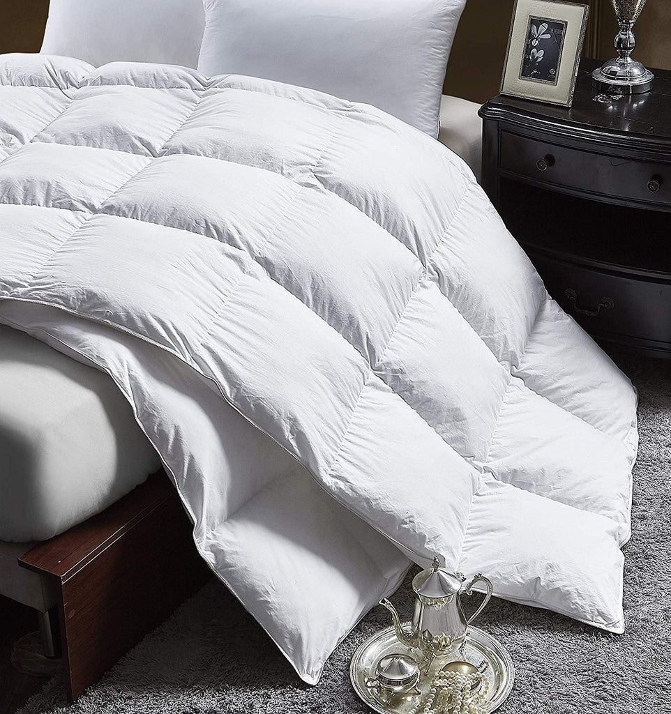 Luxurious California King Size Lightweight Goose Down Comforter Duvet Insert All Season, 1200 Thread Count 100%