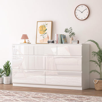 7 Drawers Dresser with Charging Station, Modern Large Dresser with 7 Handle Free Drawers, Wood Chest of Drawers