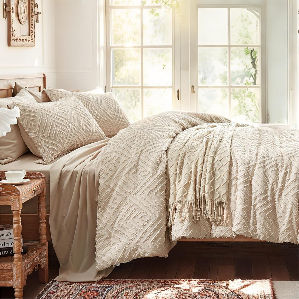 Queen Comforter Set 7 Pieces, Beige Bed in a Bag Queen, Tufted Boho Bedding Set with 1 Comforter, 2 Pillow Shams