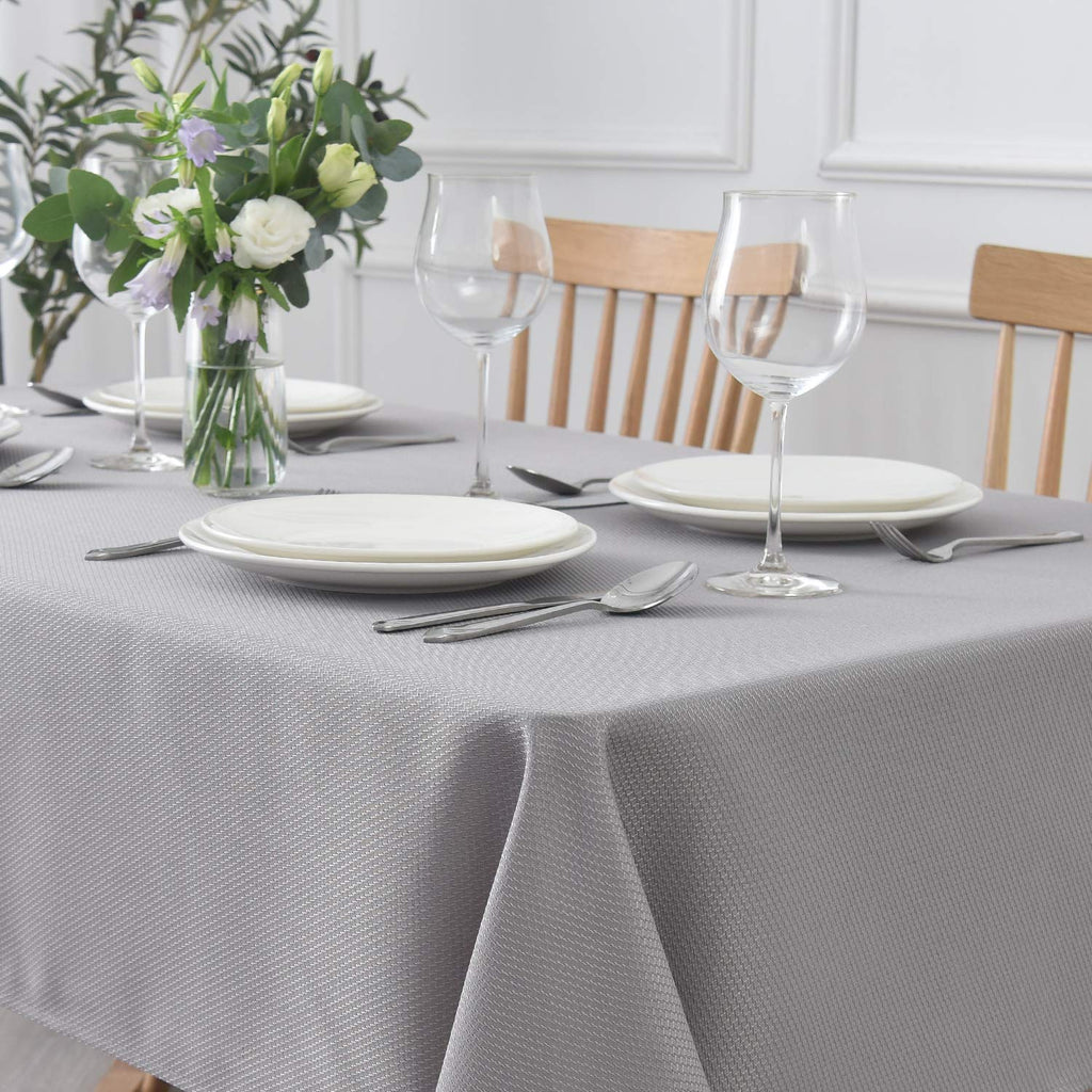 Textured Rectangular Tablecloth Water Resistance Antiwrinkle Spillproof Soft Jacquard Table Cloth, Buffet Banquet