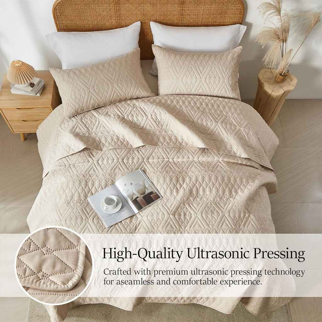 King/Cal King Quilt Bedding Set,Beige Lightweight Microfiber Soft Bedspread,Modern Style Geometric Pattern Coverlet