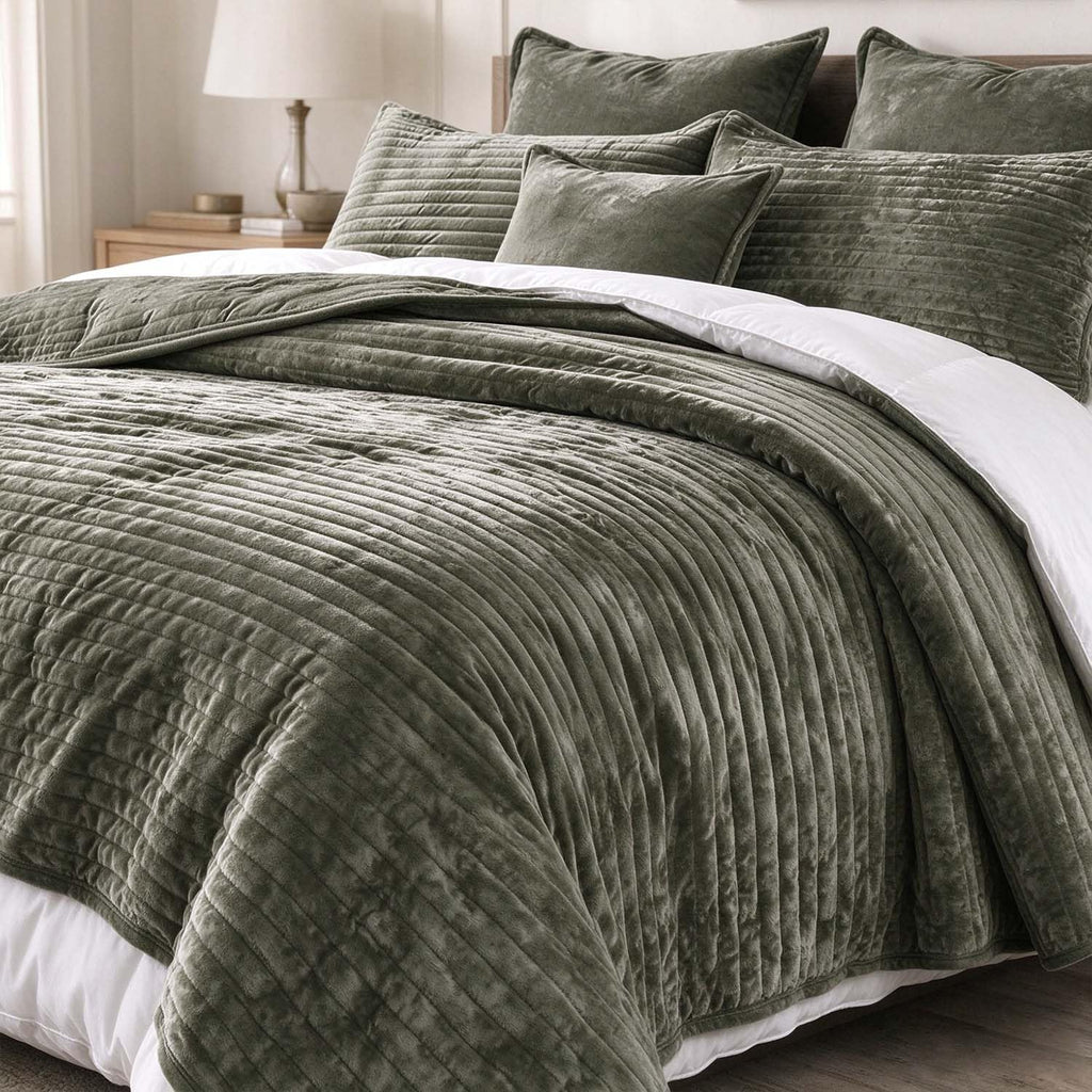 120x128 Velvet Quilt Set 3-Piece