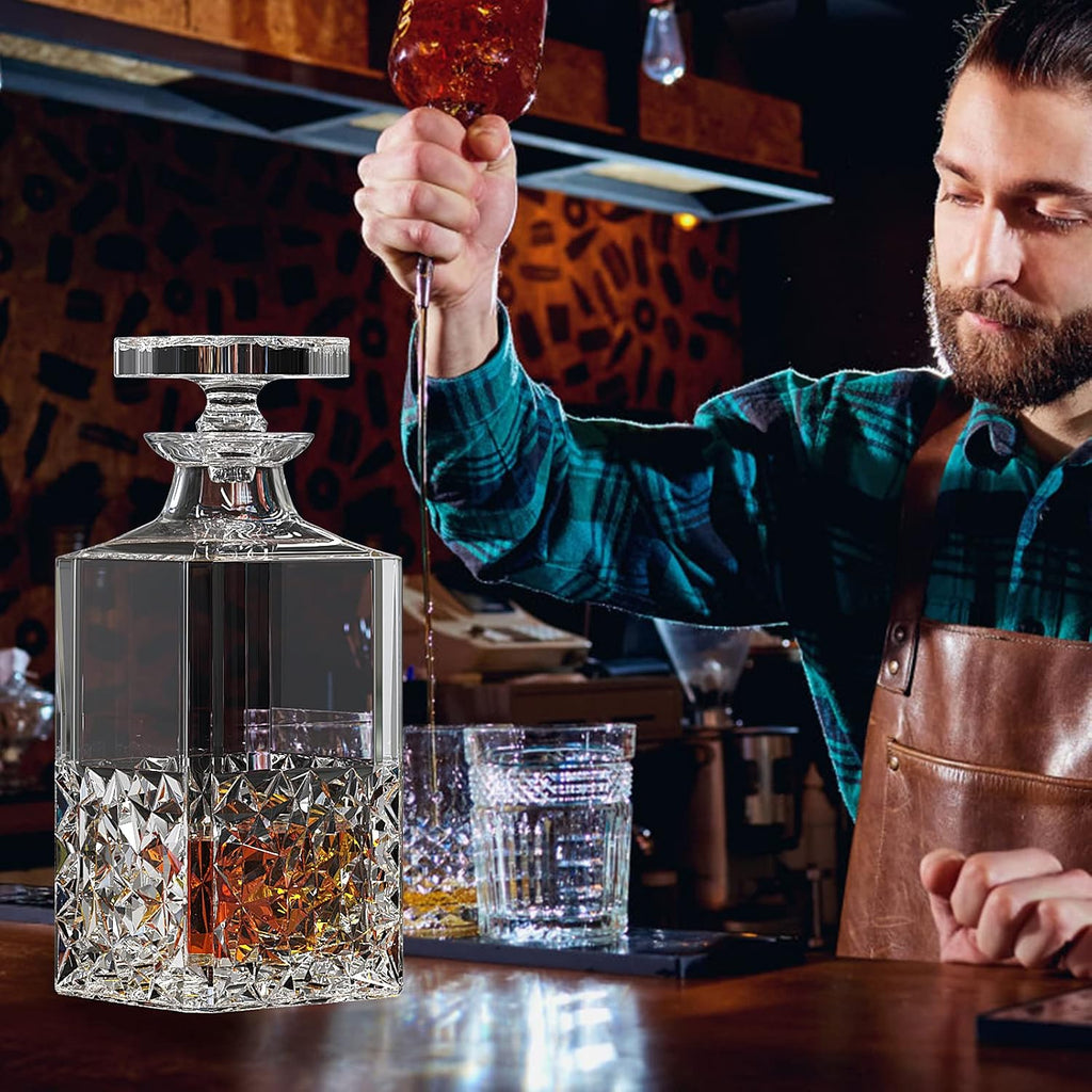 Crystal Whiskey Decanters, Lead-free Decanter with Glass Stopper, Vodka decanter for Wine, Bourbon, Brandy, Liquor