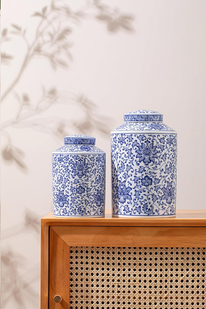 Blue and White Ginger Jar, Chinoiserie Porcelain, Blue and White Ginger Jar Decor, Good Ideal, Shelf, Table, 8" H