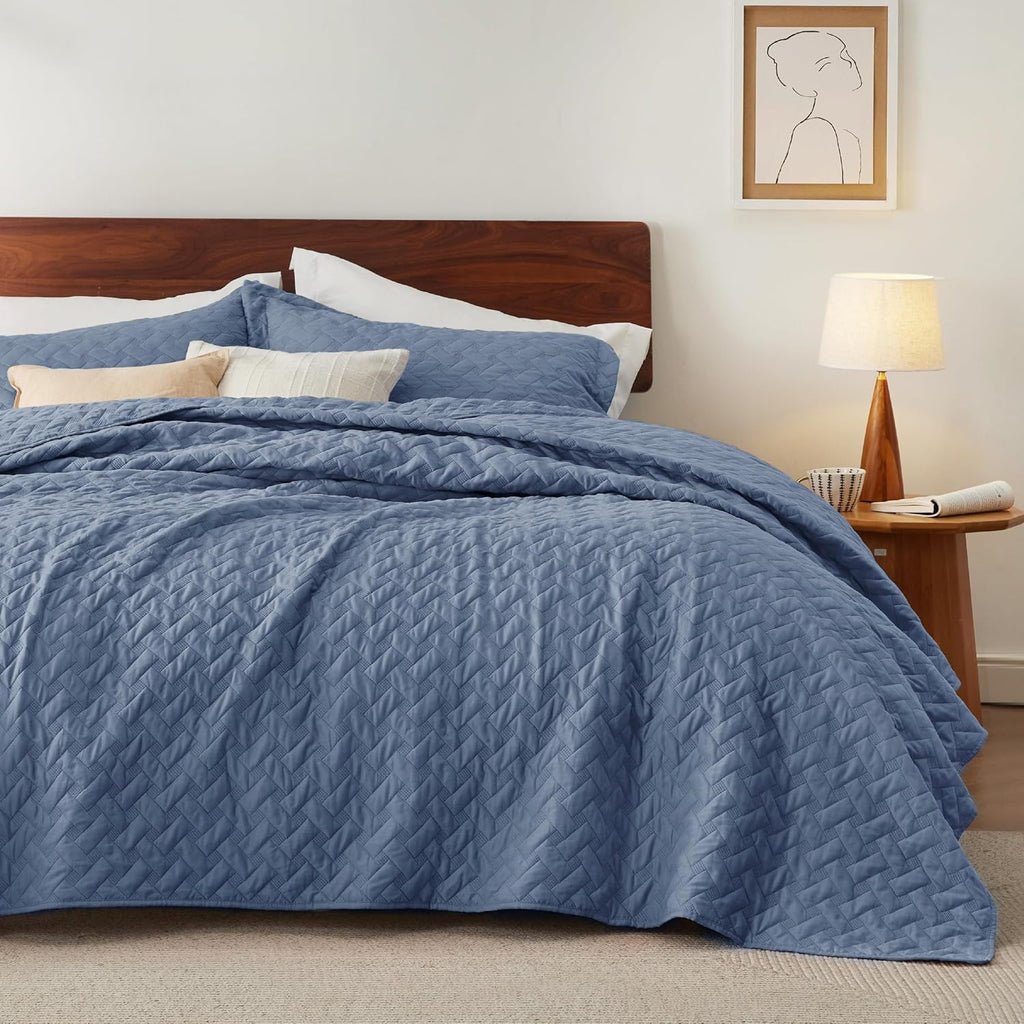 Quilts King - Lightweight Bedspreads King with Basket Weave Pattern, Soft Quilt Bedding Set, Mineral Blue Comforter