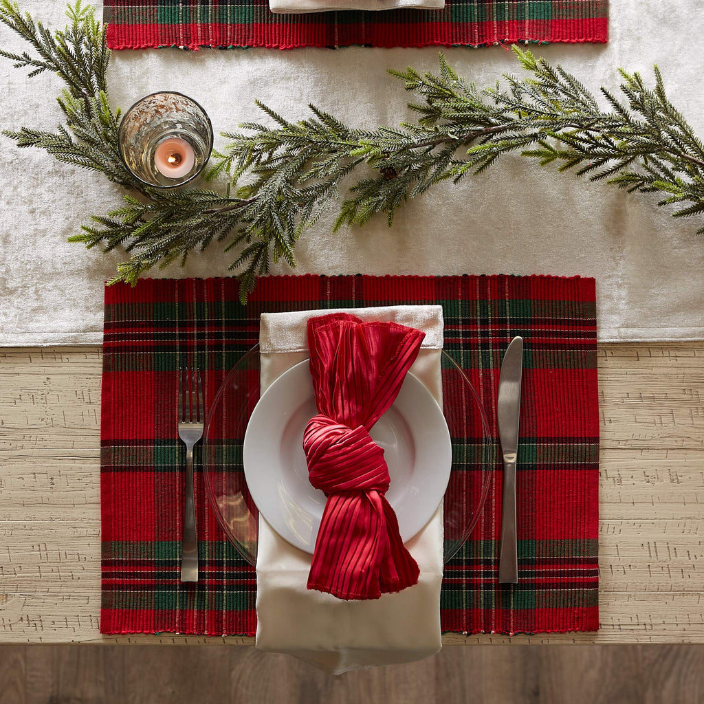 Farmhouse Christmas Plaid Dining Table & Kitchen Décor, Holiday Placemat Set, 13x19, Red & Green, 6 Count