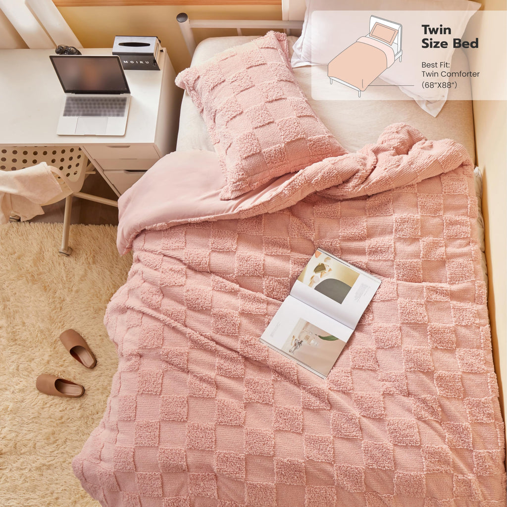 Comforter Set, 2 Pieces Coral Pink Boho Bedding Set with 1 Plaid Geometric Comforter and 1 Pillow Sham