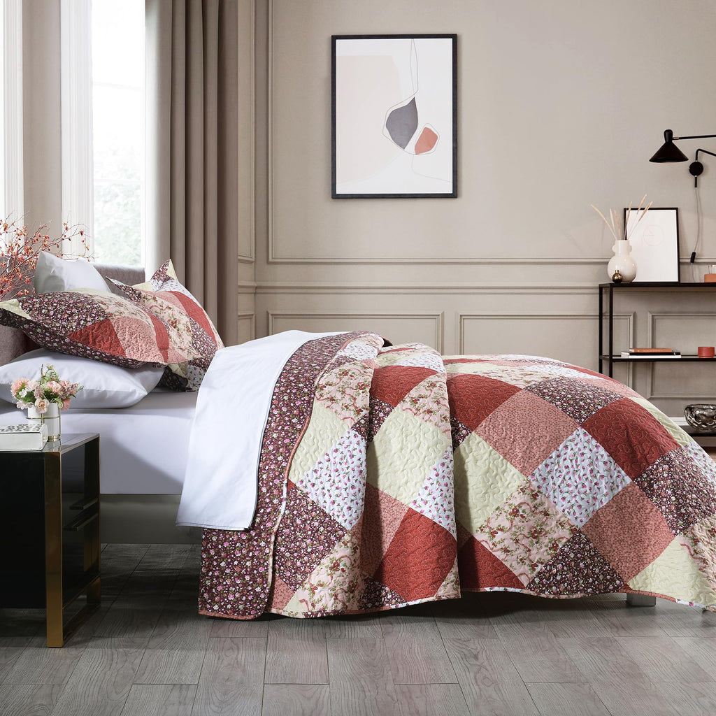 3-Piece Quilt Set with Ruffle Edge, Lightweight Soft Bedspread Coverlet (104x90 inches) Bedding Set with 2