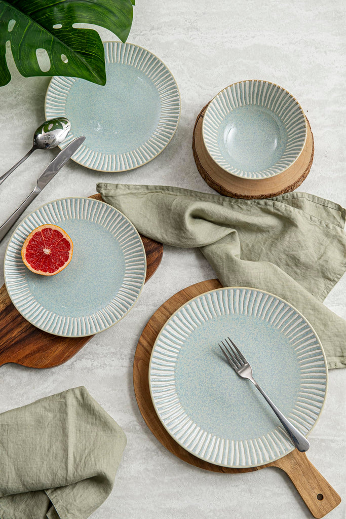 12-Piece Reactive Blue Ceramic Dinnerware Set Bali Breeze Blue Elegant Table Setting for Every Occasion - Microwave &