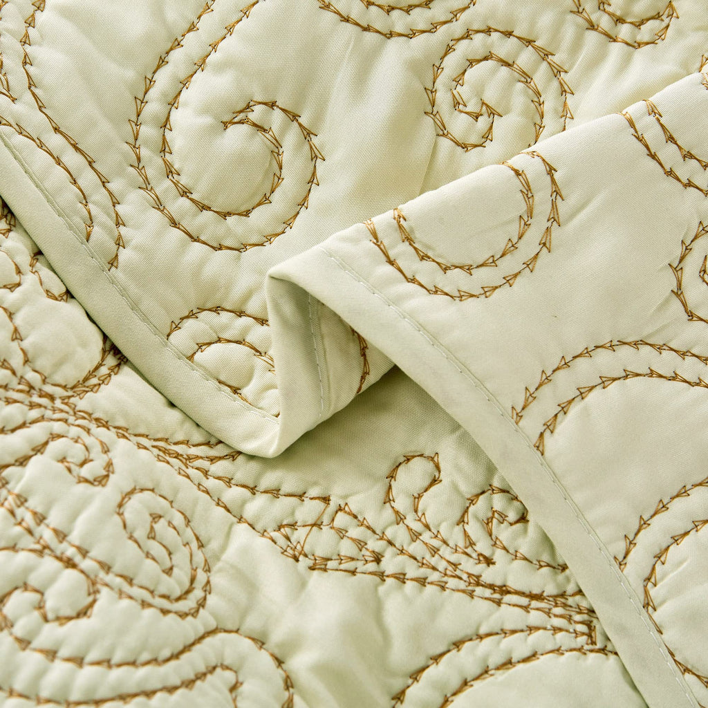 Quilt Bedspread 4 Piece Bedding Set 90" x 90" Elegant Antique Classy Damask Embroidery with Scallop Edges