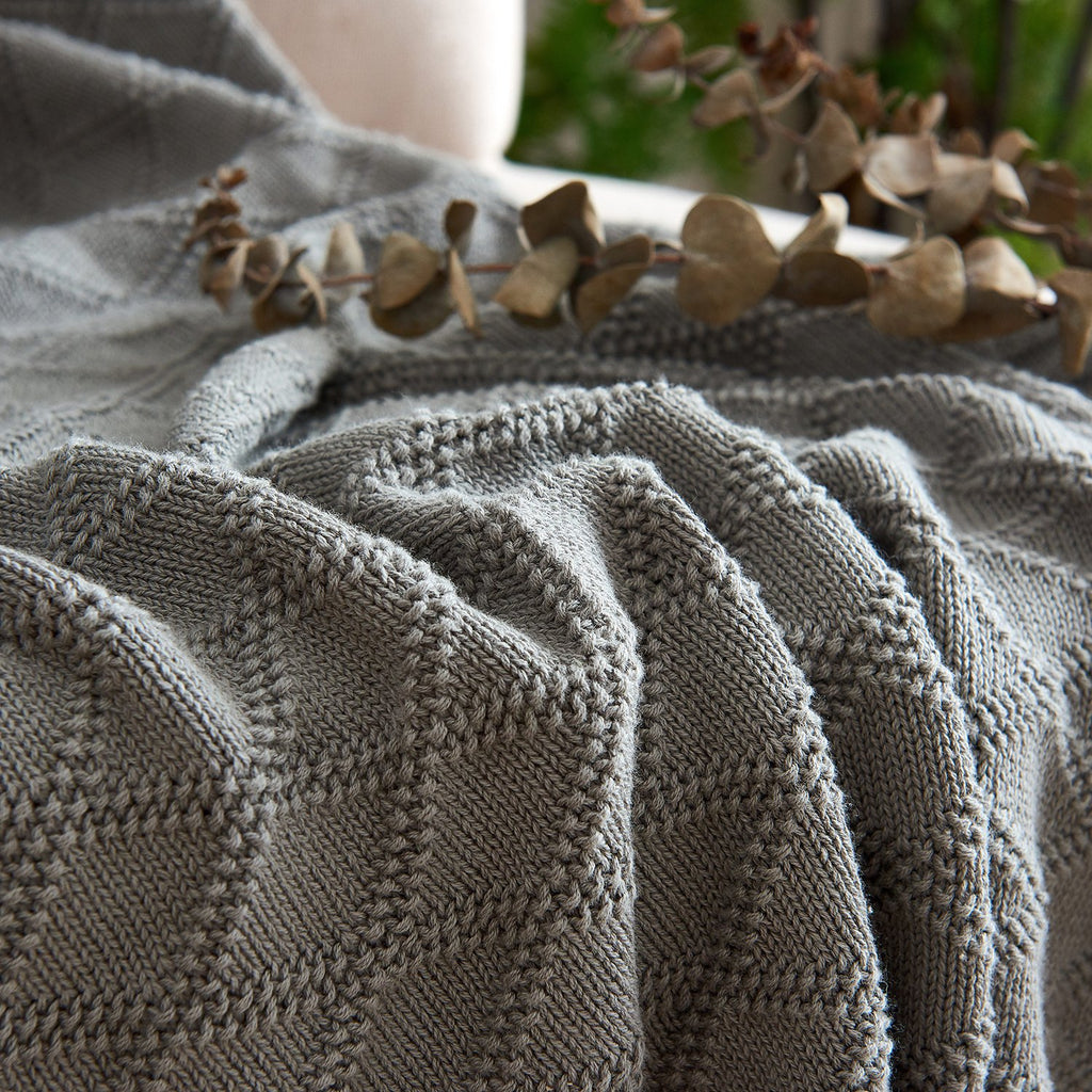 Cable Knit Cotton Light Grey Throw Blanket for Couch Sofa Beach Chair Bed Home Decorative Soft Warm Cozy Lightweight
