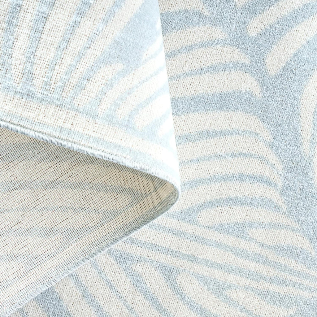 Lanai Palm Leaves Indoor Outdoor Area Rug, Leaf Tropical Design, UV Fade Resistant, Blue/Ivory, 5'2"x7'2"