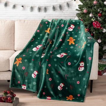 Christmas Gingerbread Throw Blanket | Green Holiday Christmas Fleece Blanket | Soft, Plush, Warm Winter Cabin Throw