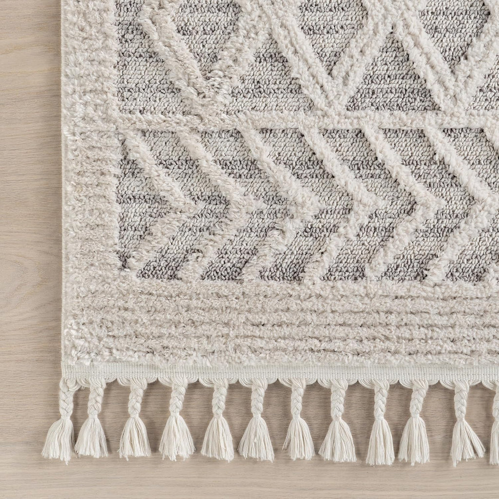 Ansley Light Grey Trellis Power Loomed Area Rug