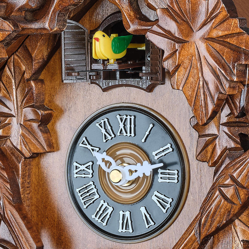 Cuckoo Clock with Automatic Night Mode, Quartz Movement and Carved Deer Head (Brown)