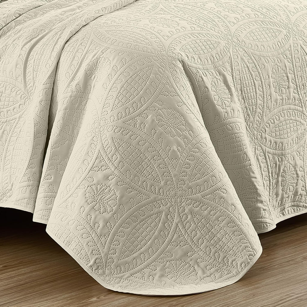 3-piece Oversized Bedspread Coverlet Set (, Ivory)