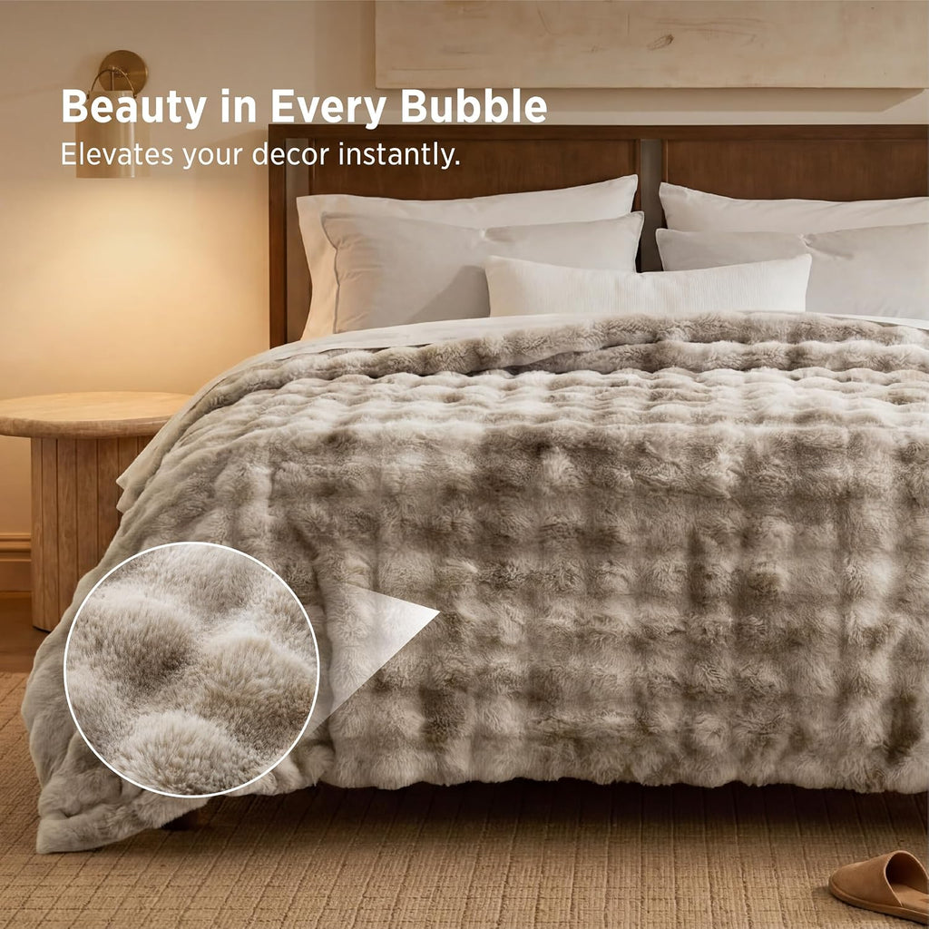 GentleSoft Bubble Faux Fur King Size Blanket for Bed, Fluffy Fuzzy King Blanket for Winter, Soft Cozy Faux Fur