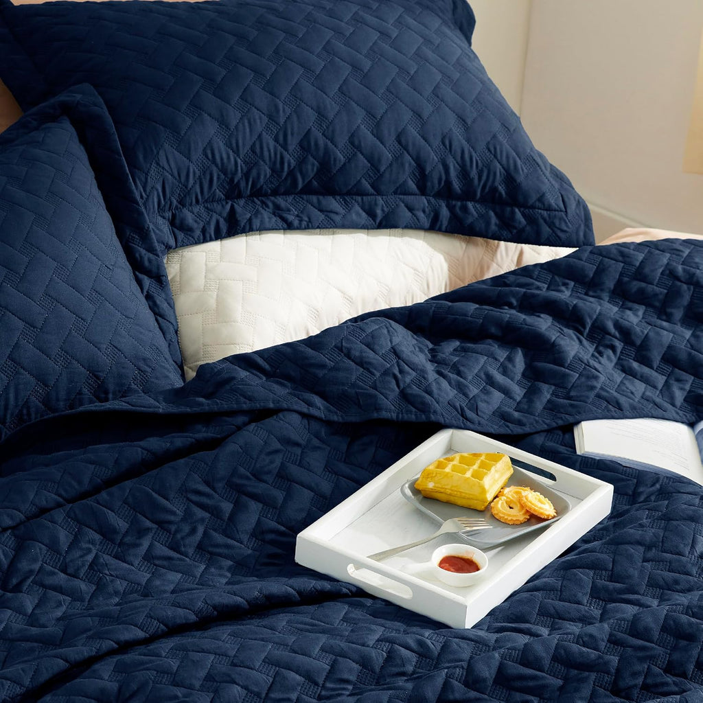 Quilts Queen - Lightweight Bedspreads Queen with Basket Weave Pattern, Soft Quilt Bedding Set, Navy Comforter Set