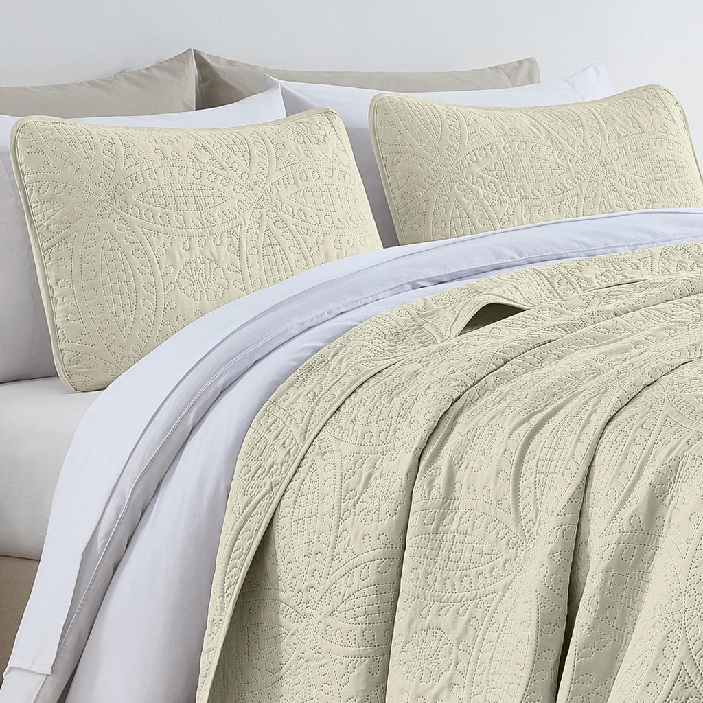 3-piece Oversized Bedspread Coverlet Set (, Ivory)