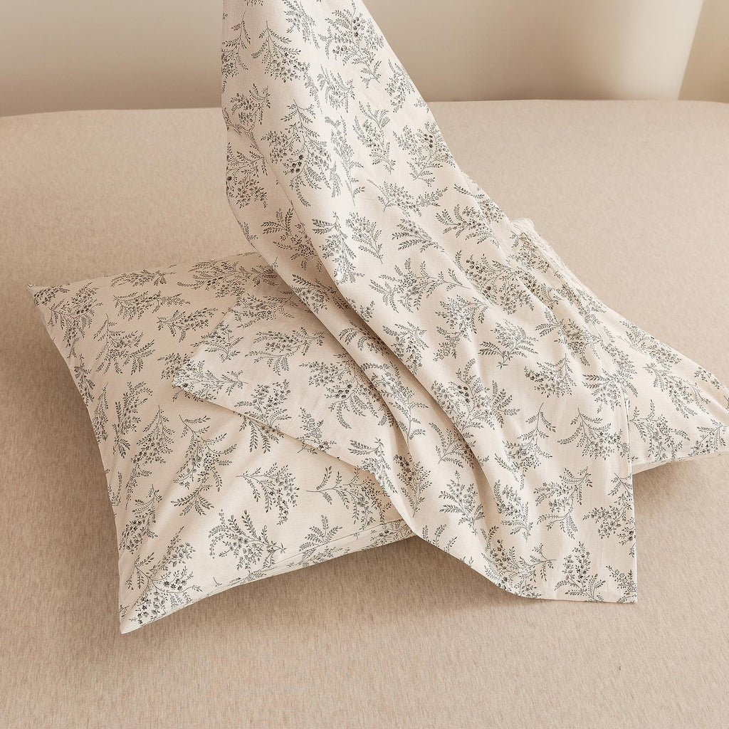 Floral Botanical Duvet Cover, Soft Breathable Bedding Set with 2 Pillowcases, Farmhouse Vintage Flower