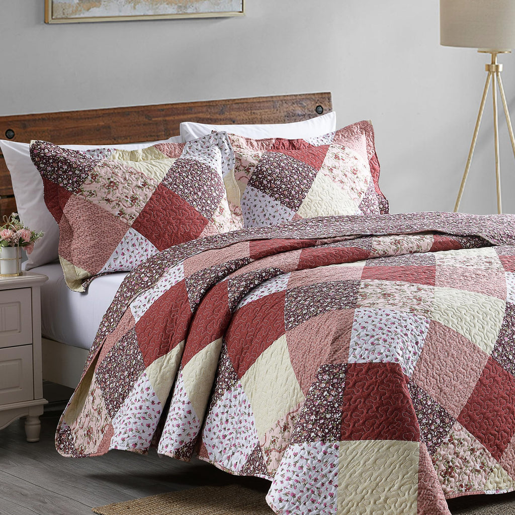 3-Piece Quilt Set with Ruffle Edge, Lightweight Soft Bedspread Coverlet (104x90 inches) Bedding Set with 2