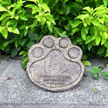 Stepping Stone, Paw of Dog Cat Pet Memorial Stones, Loss of Pet Gift - 7.5" L x 7.5" W x 0.6" D