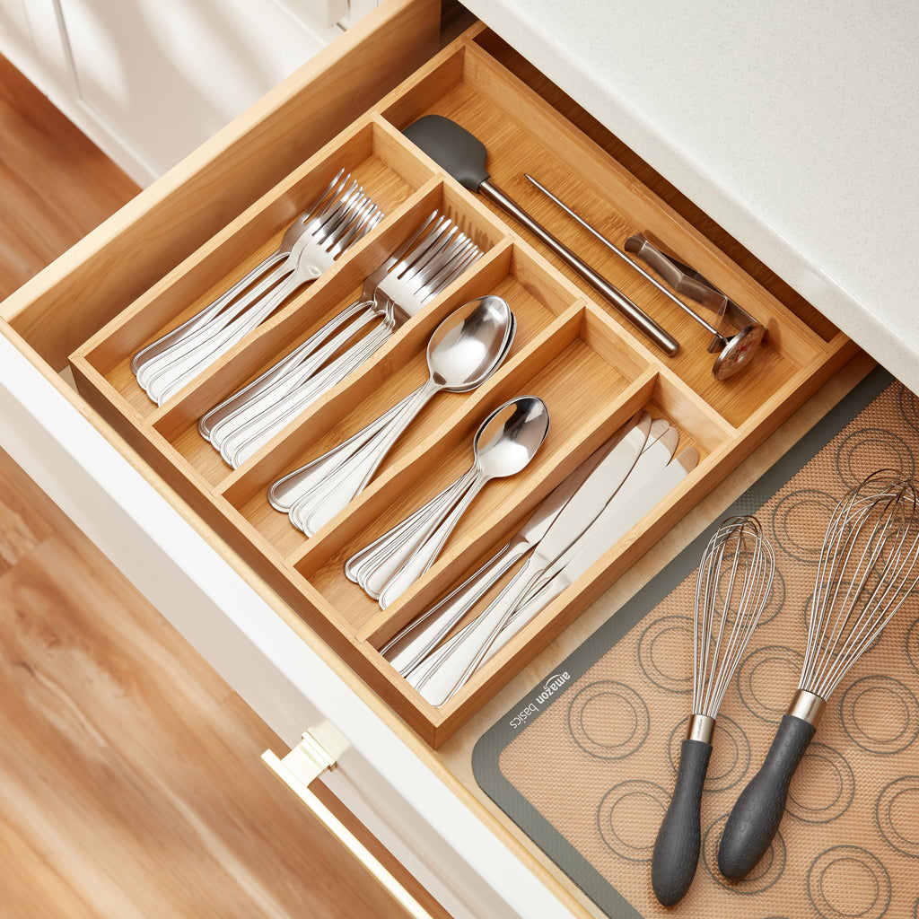 Silverware Set, Stainless Steel Flatware, Dishwasher Safe, Service for 4, 20-Piece Forks and Spoons, Crown Edge