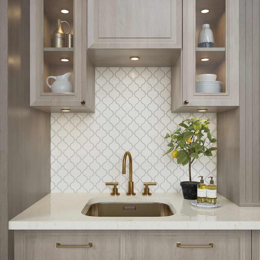 Mesmerist 11" X 12" Ceramic Arabesque Mosaic Tile in Spirit Gloss (10 PC Per Carton) (7.4 SQFT Per Carton )