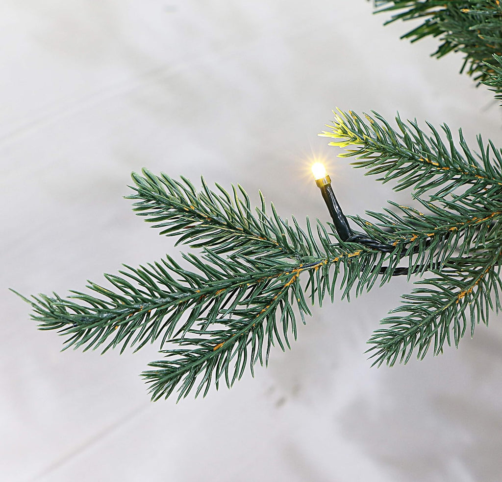 Pre-lit Life-Like Fraser Fir Artificial Christmas Tree ( Pre-lit)
