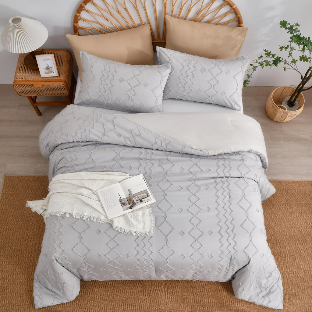 Queen Comforter Set 3 Pieces, Ultra Soft Boho Tufted Bedding Set for All Season, Grey Queen Size Comforter (90''x90'')