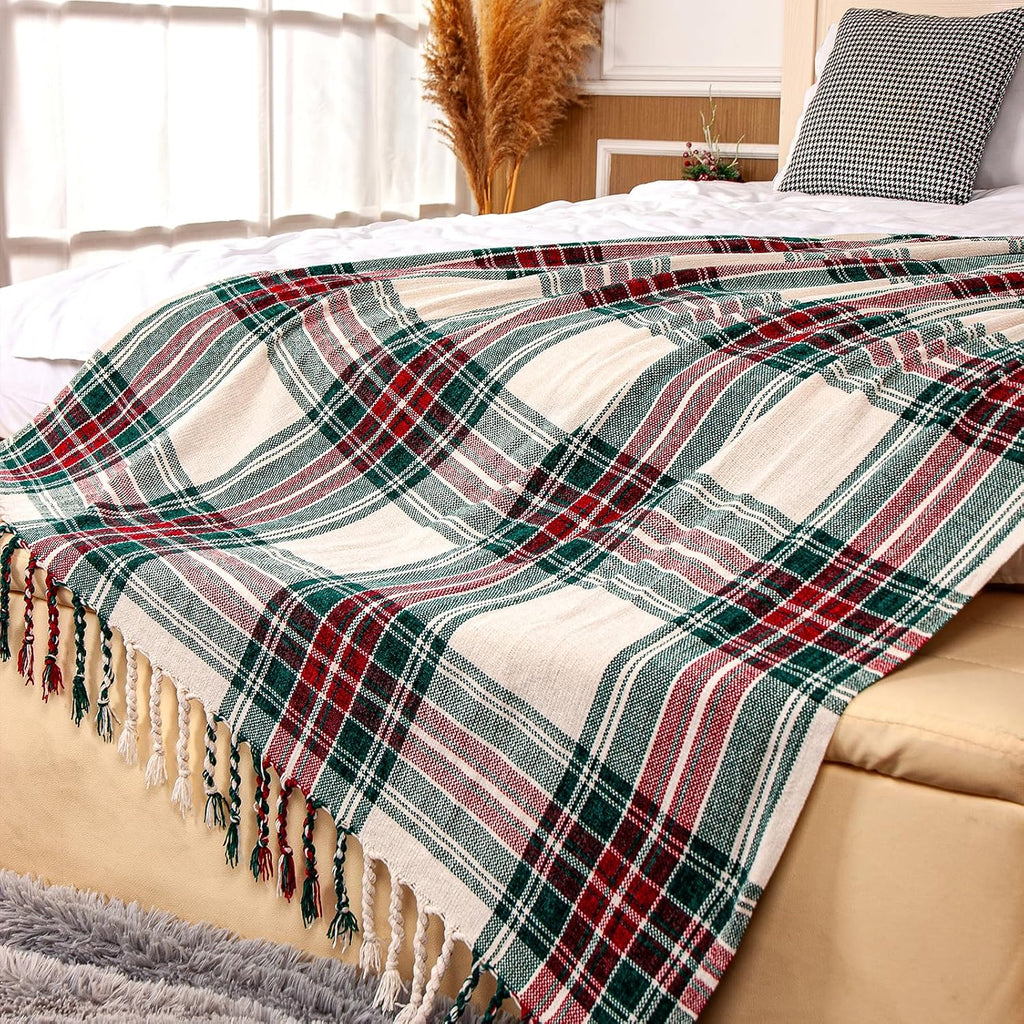Christmas Throw Blanket with Tassels, Chenille Plaid Checkered Blanket for Couch Bed Sofa, Super Soft Cozy