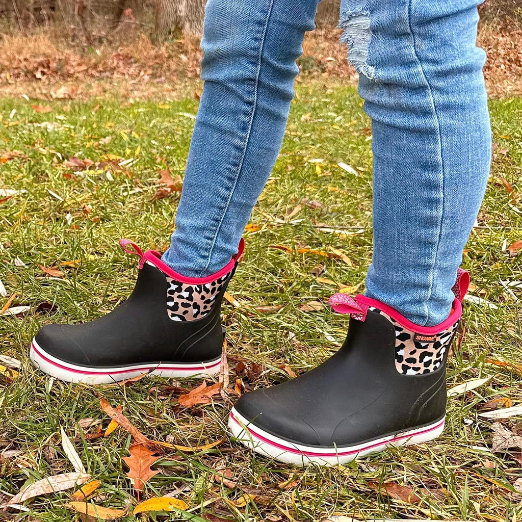 Rain Boots Kids Waterproof Deck Boots Girls Boys Mud Booties