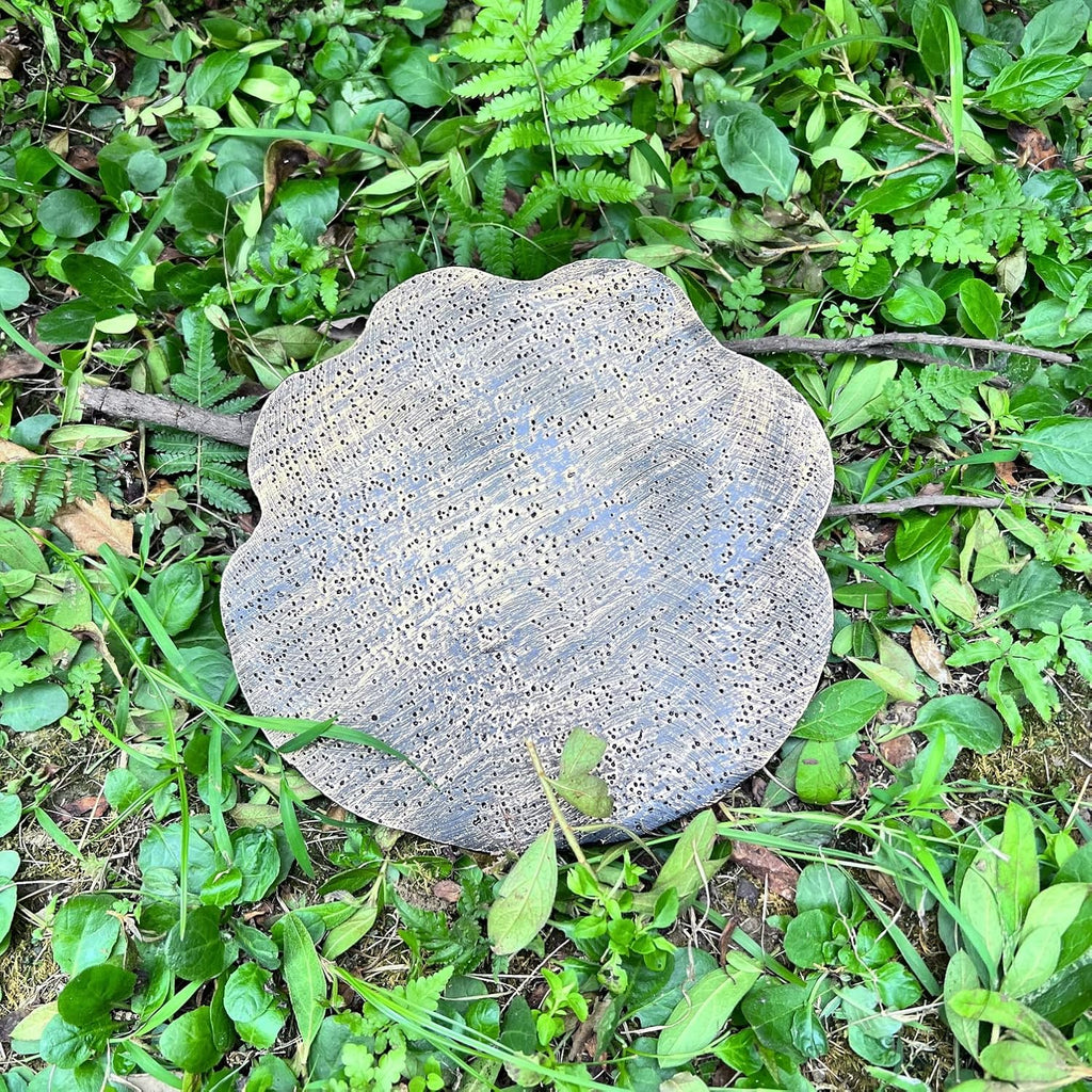 Stepping Stone, Paw of Dog Cat Pet Memorial Stones, Loss of Pet Gift - 7.5" L x 7.5" W x 0.6" D