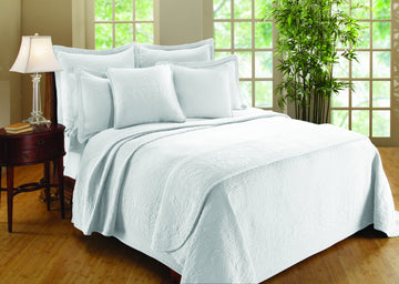 Williamsburg William and Mary Matelasse Twin Coverlet, White