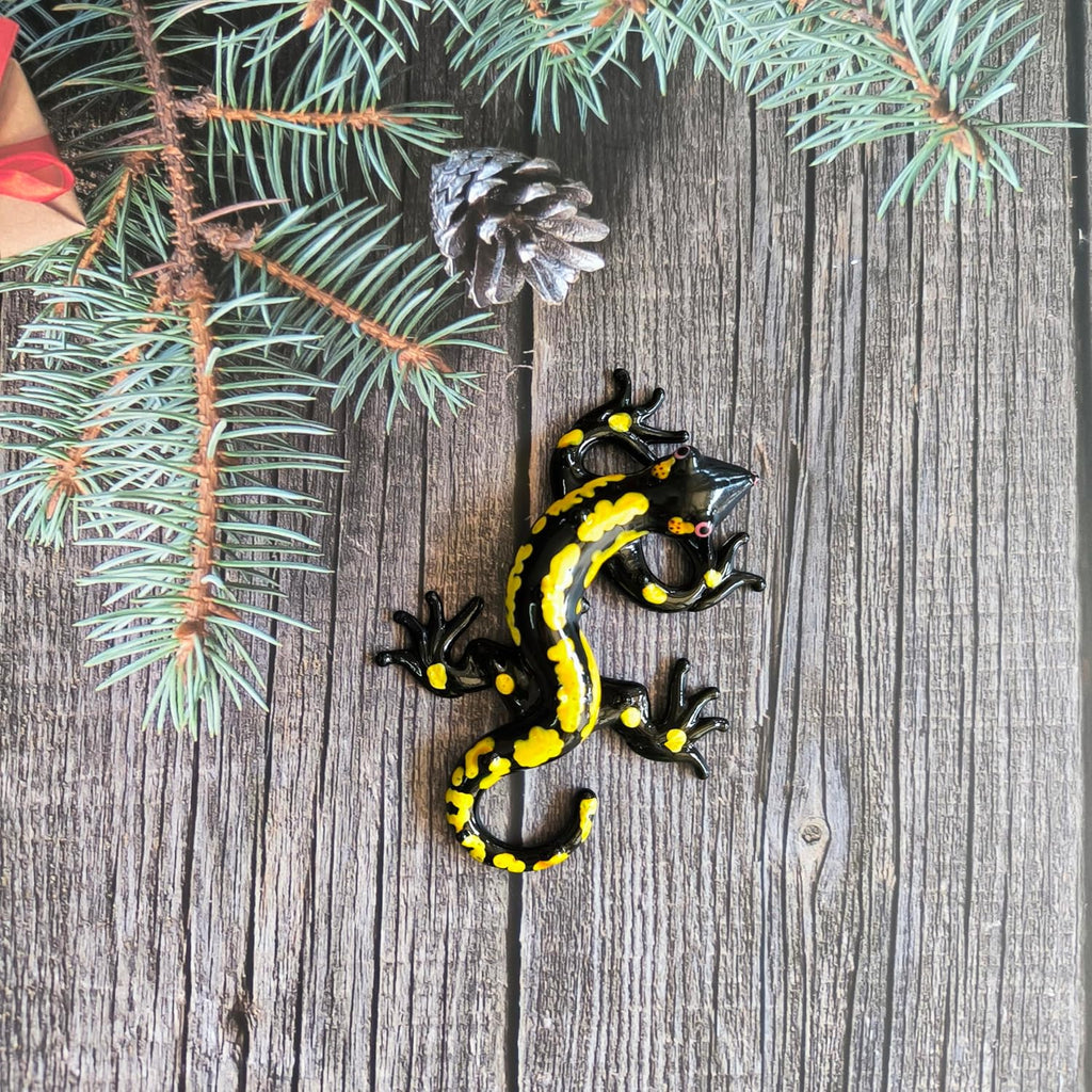 Blown Glass Salamander Figurine Lampwork Animal Collectible and Garden Decor Ornament