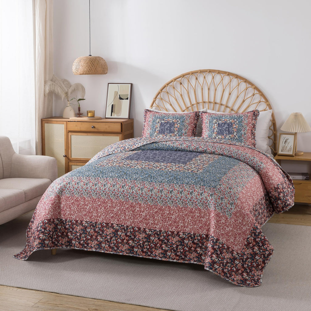 Vintage Floral Patchwork Quilt Set, with 2 Shams