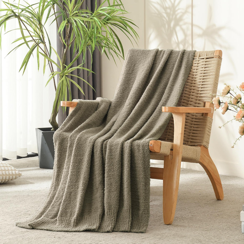 Taupe Throw Blanket for Bed, Super Soft Knit Boucle Blankets, Cozy Fleece Fuzzy Fluffy Plush Chenille Throws Blanket