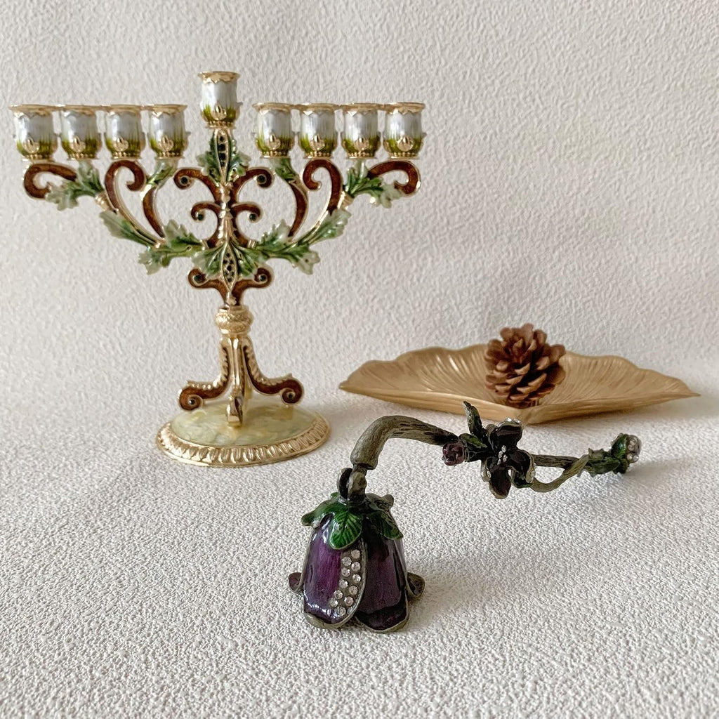 Candle Snuffer, Unique Candle Extinguisher Snuffer, Decorative Candle Extinguisher Metal Candle Tool (Purple)