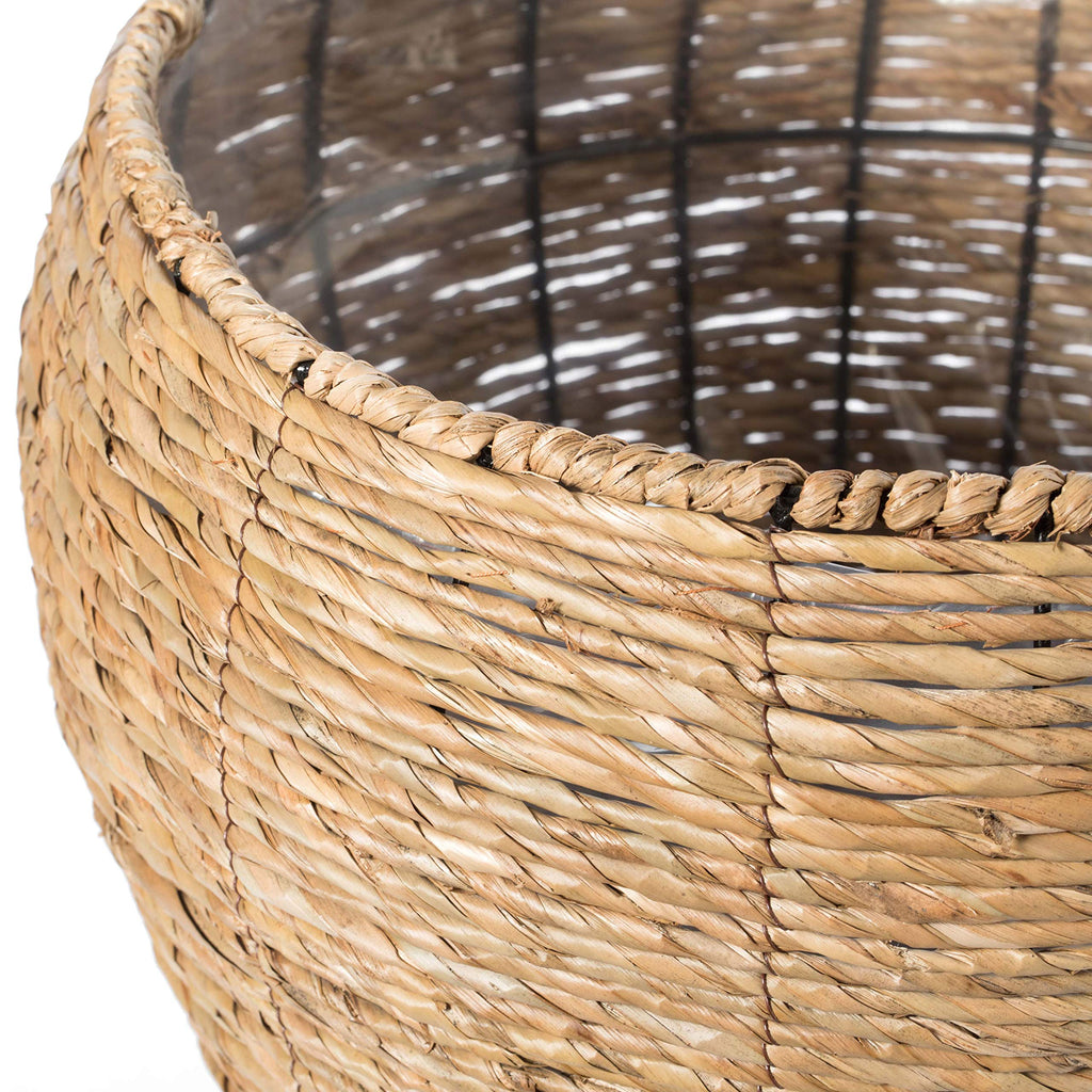 Vintiquewise Woven Round Flower Pot Planter Basket with Leak-Proof Plastic Lining - Large