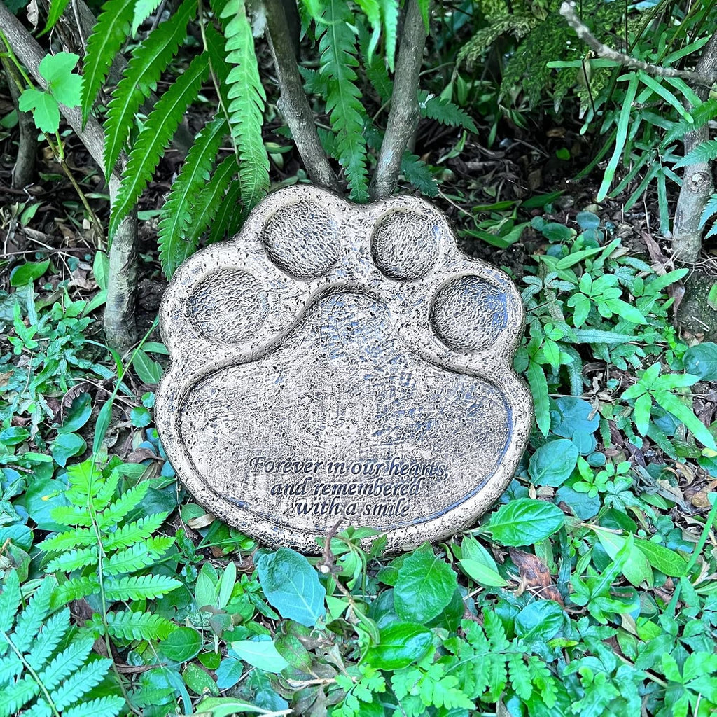 Stepping Stone, Paw of Dog Cat Pet Memorial Stones, Loss of Pet Gift - 7.5" L x 7.5" W x 0.6" D