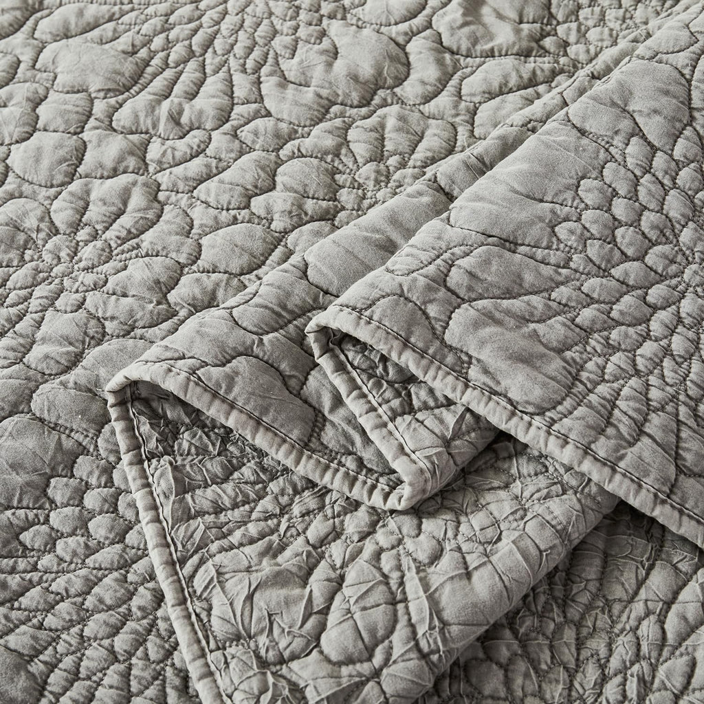 Tan Taupe Crinkled Ruffled Quilt Set 3pcs 80''x90''
