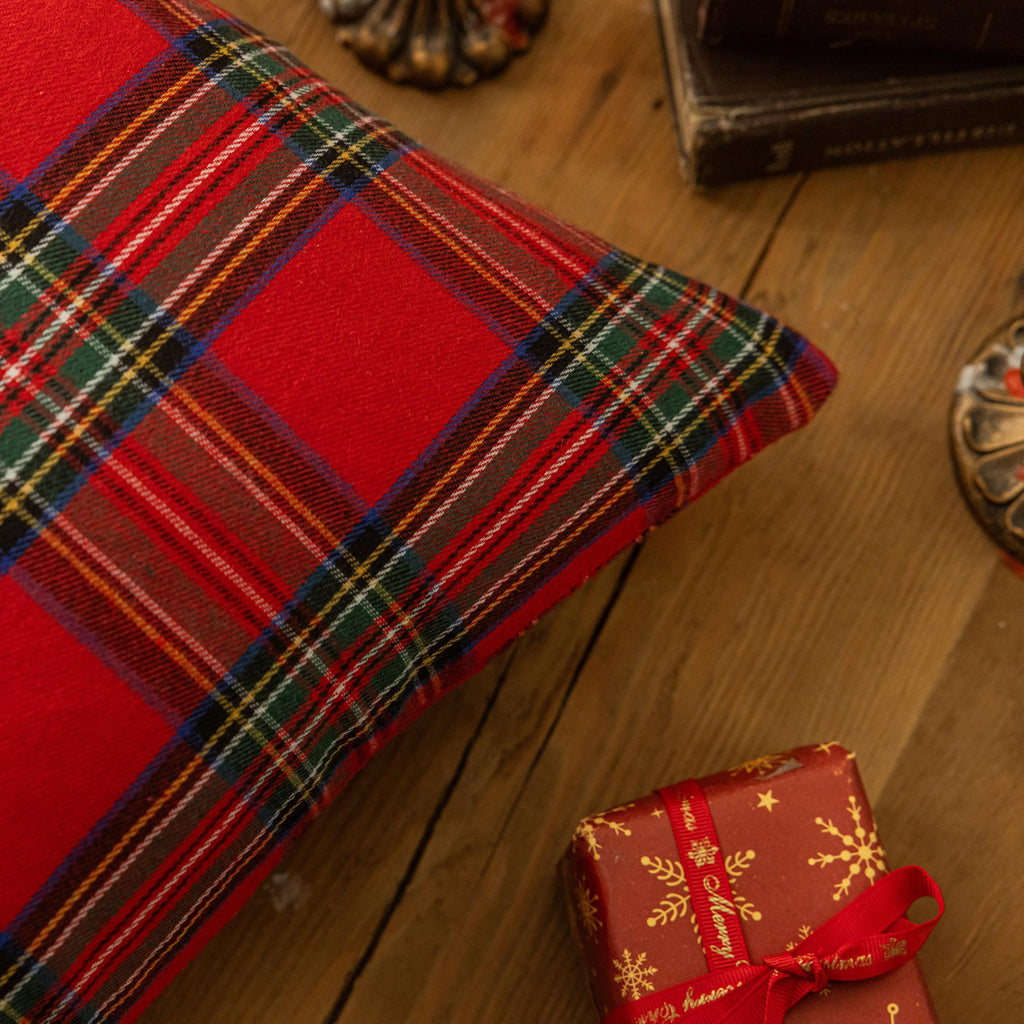 Christmas Plaid Decorative Throw Pillow Covers Red 26x26 Inches