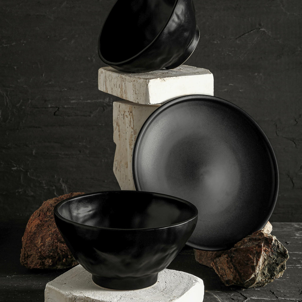 32-Piece Dinnerware Set Stoneware, Black