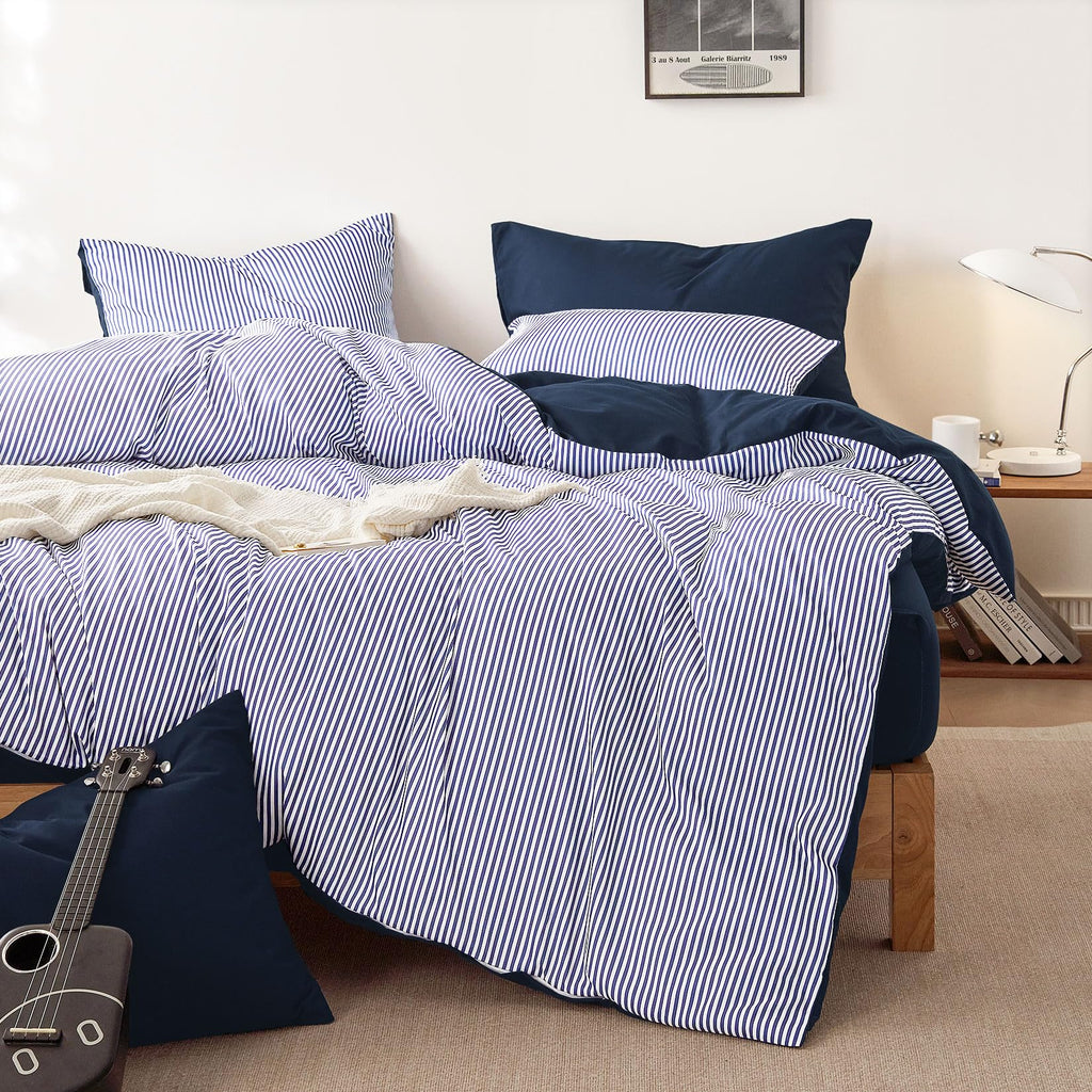 Striped Comforter Set, Ticking Stripe Vertical Pinstripe Neutral Farmhouse Pattern Printed, Soft Lightweight Bedding
