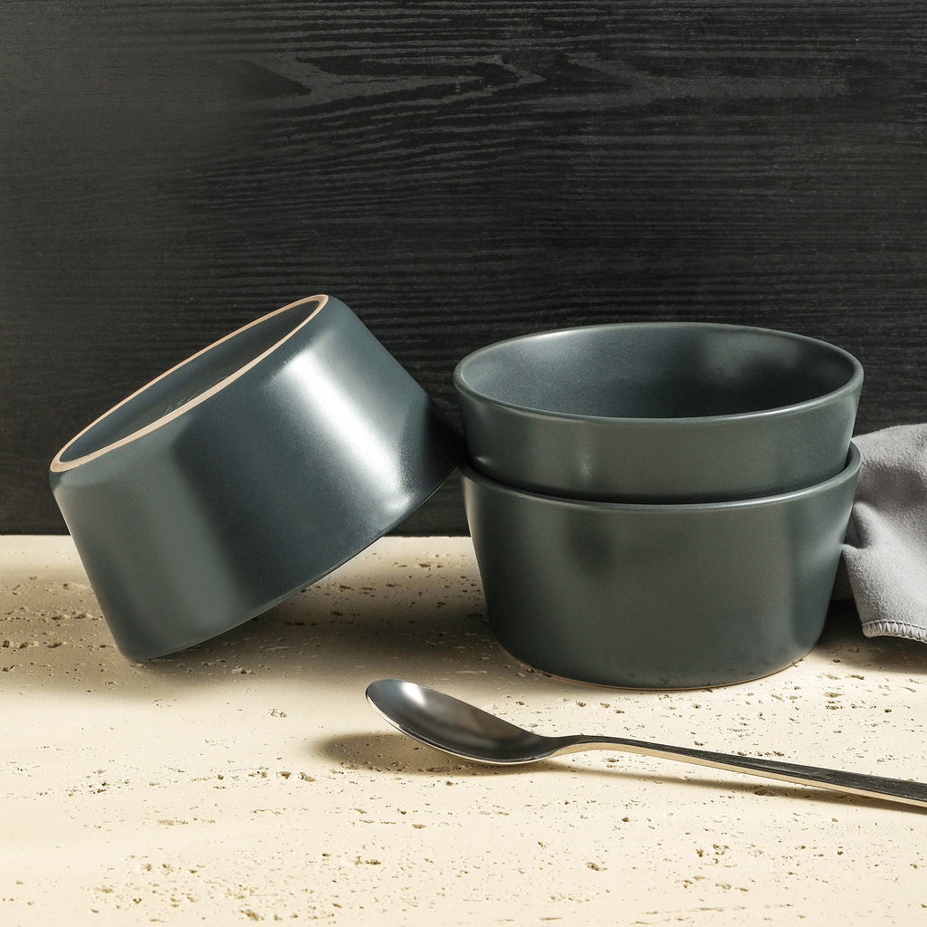 Lain Coupe Stoneware Dinnerware Set, Service for 4, Gray Matte