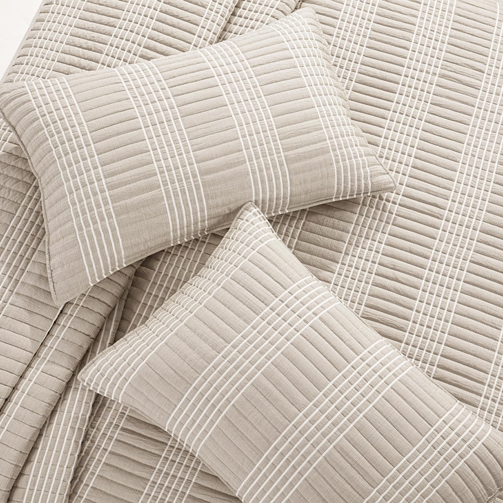 132x120 Seersucker Patchwork Quilt Set, Lightweight Plaid Bedspread Coverlet Set, All Season Bohemian