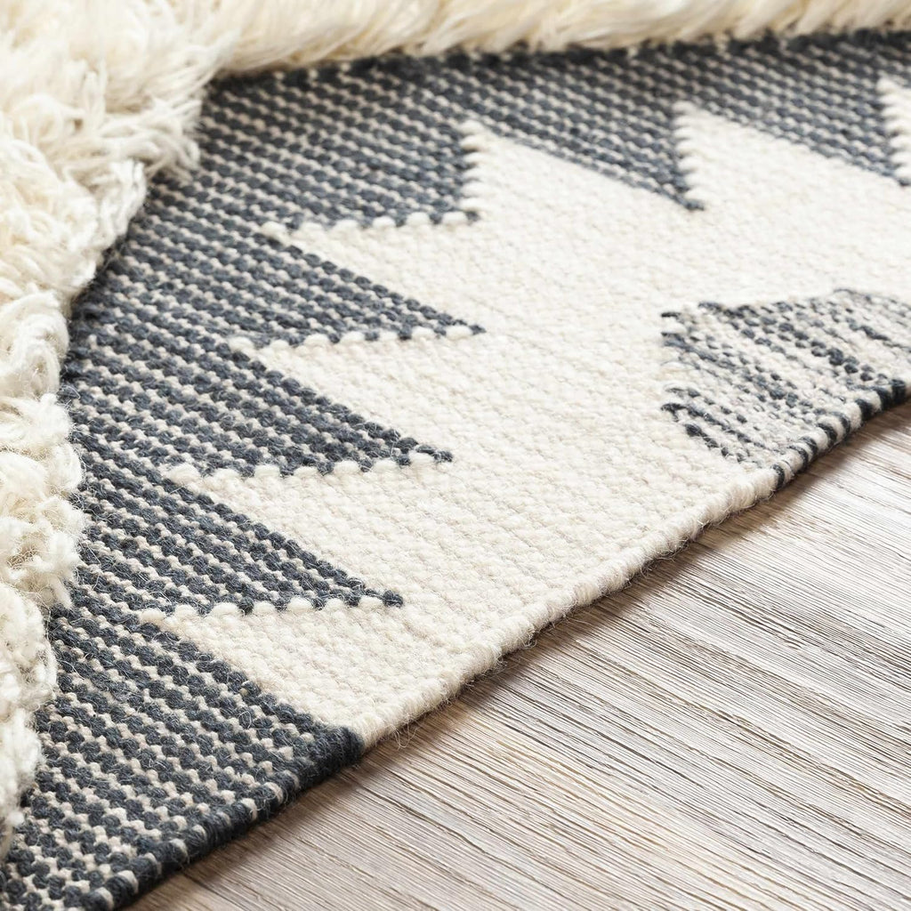 Skiathos Wool Living Room, Bedroom Area Rug - Geometric Diamond Medallion Trellis - Bohemian Transitional Tribal